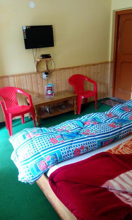 Suraj Cottage Manali الغرفة الصورة